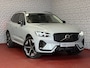 Volvo XC60 2.0 T8 455PK AWD PLUS DARK NIEUWE AUTO HARMAN KARDON 360.CAM STOEL/STUUR VERW LEER vapour grey