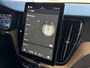 Volvo XC60 2.0 T8 455PK AWD PLUS DARK NIEUWE AUTO HARMAN KARDON 360.CAM STOEL/STUUR VERW LEER vapour grey