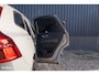 Volvo XC60 2.0 T6 Plug-in hybrid AWD Plus Black Edition Long Range | Facelift | Zwenkbare trekhaak | Panoramadak | Memory | Blis | Harman Kardon |