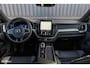 Volvo XC60 2.0 T6 Plug-in hybrid AWD Plus Black Edition Long Range | Facelift | Zwenkbare trekhaak | Panoramadak | Memory | Blis | Harman Kardon |