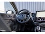 Volvo XC60 2.0 T6 Plug-in hybrid AWD Plus Black Edition Long Range | Facelift | Zwenkbare trekhaak | Panoramadak | Memory | Blis | Harman Kardon |