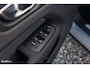 Volvo XC60 2.0 T6 Plug-in hybrid AWD Plus Black Edition Long Range | Facelift | Zwenkbare trekhaak | Panoramadak | Memory | Blis | Harman Kardon |
