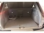 Volvo XC40 1.5 T4 Plug-in hybrid Plus Bright NL auto|Stoel+stuurverwarming|Memory stoel|H&K Audio|Achteruitrijcamera|