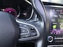 Renault Megane 1.3 TCe 140 pk Limited | Panorama Dak | Trekhaak | LED | Cruise Control | Camera | Climate control |