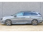 Peugeot 308 Sw 1.6 HYbrid GT / Panoramadak / Camera / Leder / Massage / Climate Control / Stoelverwarming / Focal Audio / Carplay / PDC / Adaptive Cruise Control