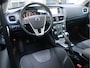 Volvo V40 2.0 T3 Momentum Navi / Stoelverw  / Standkachel / Pdc / Elekramen / Instap klaar / Vol jaar Apk