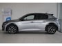 Peugeot 208 1.2 Turbo 100-PK EAT8 Panorama Dak | Camera | 17" Lichtmetaal | Digitaal Dashboard | Parkeersensoren Rondom | Navigatie | LED
