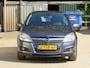 Opel Astra 1.8 ESSENTIA