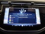 Mercedes-Benz E-klasse 300 e Sport Edition | AMG | Burmester | Trekhaak | Hyperscreen | Night | Multispaaks lichtmetalen velgen | Memory | Digital Light | Verlichte grill |