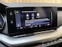 Skoda Octavia Combi 1.0 TSI Ambition Apple CarPlay/Android Auto | Climate & cruise control | LED verlichting | Lichtmetalen velgen | Navigatiesysteem | Parkeersensoren achter | Trekhaak