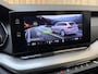 Skoda Octavia Combi 1.0 TSI Ambition Apple CarPlay/Android Auto | Climate & cruise control | LED verlichting | Lichtmetalen velgen | Navigatiesysteem | Parkeersensoren achter | Trekhaak