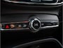 Volvo XC40 Recharge Pro SOH 92% Panoramadak/ Trekhaak/ Harman-Kardon/ Stoel-stuurverwarming/ 360 Camera/ Blindspot