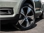 Volvo XC40 Recharge Pro SOH 92% Panoramadak/ Trekhaak/ Harman-Kardon/ Stoel-stuurverwarming/ 360 Camera/ Blindspot
