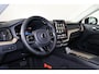 Volvo XC60 T6 Recharge AWD Ultra Dark - Luchtvering - Panorama/schuifdak - IntelliSafe Assist & Surround - 360º Camera - Harman/Kardon audio - Adaptieve LED koplampen - Verwarmde voorstoelen, stuur & achterbank - Parkeersensoren voor & achter - Elektr. bedienb. voorstoelen met geheugen - Head up display - Draadloze tel. lader - Extra getint glas - Inklapbare trekhaak - 20' LMV