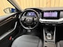 Skoda Octavia Combi 1.5 TSI First Edition Automaat | Apple CarPlay/Android Auto | Achteruitrijcamera | Cruise & climate control | LED koplampen | Stoel- en stuurwielverwarming | Rijstrooksensor | Parkeersensoren voor en achter