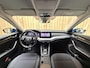 Skoda Octavia Combi 1.5 TSI First Edition Automaat | Apple CarPlay/Android Auto | Achteruitrijcamera | Cruise & climate control | LED koplampen | Stoel- en stuurwielverwarming | Rijstrooksensor | Parkeersensoren voor en achter
