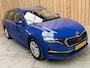 Skoda Octavia Combi 1.5 TSI First Edition Automaat | Apple CarPlay/Android Auto | Achteruitrijcamera | Cruise & climate control | LED koplampen | Stoel- en stuurwielverwarming | Rijstrooksensor | Parkeersensoren voor en achter
