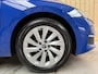 Skoda Octavia Combi 1.5 TSI First Edition Automaat | Apple CarPlay/Android Auto | Achteruitrijcamera | Cruise & climate control | LED koplampen | Stoel- en stuurwielverwarming | Rijstrooksensor | Parkeersensoren voor en achter