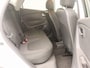 Renault Captur TCe 90 Limited | MediaNav navigatiesysteem met Apple CarPlay & Android Auto | Airco | Lichtmetalen velgen | Privacy Glass | Parkeersensoren achter | Two-tone metaalkleur |