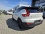 Volvo EX40 Single Motor Ext. Range Ultra Bl. Ed. Eur. 82 kWh | BLIS | Panorama dak | 360 Camera | Verwarm. Stoelen/Stuur | Warmtepomp |