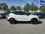 Volvo EX40 Single Motor Ext. Range Ultra Bl. Ed. Eur. 82 kWh | BLIS | Panorama dak | 360 Camera | Verwarm. Stoelen/Stuur | Warmtepomp |