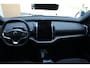 Volvo EX30 P5 Long Range Ultra Europa 69 kWh 45th Anniversary Edition | 5 jaar garantie - (2 jaar extra fabrieksgarantie) | Zwarte Interieur Bekleding | 20 inch lichtmetalen velgen | Getint glas achter | Verwarmde voorstoelen en stuurwiel | Panoramadak | 360 Graden Camera | Premium Audio By Harman Kardon | Draadloze telefoonlader | Pilot Assist | Parkeerassistent |