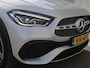 Mercedes-Benz GLA 250 e AMG Line / Dealer onderhouden / Accu SOH 98,51% / Glazen schuif- en kanteldak / Trekgewicht 1800 kg / Stoelverwarming / Achteruitrijcamera / Elektrische achterklep / Cruise control / Draadloze telefoon lader / Keyless Entry/Start /