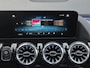 Mercedes-Benz GLA 250 e AMG Line / Dealer onderhouden / Accu SOH 98,51% / Glazen schuif- en kanteldak / Trekgewicht 1800 kg / Stoelverwarming / Achteruitrijcamera / Elektrische achterklep / Cruise control / Draadloze telefoon lader / Keyless Entry/Start /
