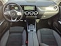 Mercedes-Benz GLA 250 e AMG Line / Dealer onderhouden / Accu SOH 98,51% / Glazen schuif- en kanteldak / Trekgewicht 1800 kg / Stoelverwarming / Achteruitrijcamera / Elektrische achterklep / Cruise control / Draadloze telefoon lader / Keyless Entry/Start /