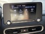 Hyundai Kona Electric EV Comfort 39 kWh / SOH 100% / Fabrieksgarantie t/m 04-2028 / Dealer Onderhouden / Stoelverwarming / Apple Carplay/Android Auto / Achteruitrijcamera / 1-fase /