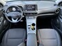Hyundai Kona Electric EV Comfort 39 kWh / SOH 100% / Fabrieksgarantie t/m 04-2028 / Dealer Onderhouden / Stoelverwarming / Apple Carplay/Android Auto / Achteruitrijcamera / 1-fase /