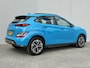 Hyundai Kona Electric EV Comfort 39 kWh / SOH 100% / Fabrieksgarantie t/m 04-2028 / Dealer Onderhouden / Stoelverwarming / Apple Carplay/Android Auto / Achteruitrijcamera / 1-fase /
