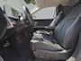 Hyundai Ioniq 5 Lounge 73kWh / SOH 100% / SOLAR dak / Fabrieksgarantie tot 05-2027 / Dealer onderhouden / Head Up Display / CCS snelladen / Warmtepomp / Trekgewicht 1600 kg / Stuur- Stoel & Achterbank verwarming / Rondomzicht camera / Bose Audio Systeem /