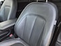 Hyundai Ioniq 5 Lounge 73kWh / SOH 100% / SOLAR dak / Fabrieksgarantie tot 05-2027 / Dealer onderhouden / Head Up Display / CCS snelladen / Warmtepomp / Trekgewicht 1600 kg / Stuur- Stoel & Achterbank verwarming / Rondomzicht camera / Bose Audio Systeem /