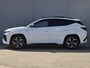 Hyundai Tucson 1.6 T-GDI PHEV N Line 4WD | Achteruitrijcamera | Apple Carplay/Android Auto | Lederen/suede bekleding/ Nieuw Model / Fabrieksgarantie tot 07-2029 / Dealer onderhouden / Trekgewicht 1210 kg / Glazen schuif- en kanteldak / Head Up Display / Stuur- & Stoelverwarming / Achteruitrijcamera / Elektrische achterklep / Apple Carplay Android Auto / Krell Audio Systeem /