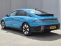 Hyundai Ioniq 6 Connect 53 kWh / SOH 100% / warmtepomp / Dealer onderhouden / Fabrieksgarantie tot 08-2028 / CCS snelladen / All season banden / Head Up Display / WLTP bereik 429 km bereik stad 589 km / Achteruitrijcamera / Apple Carplay Android Auto /