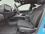 Hyundai Ioniq 6 Connect 53 kWh / SOH 100% / warmtepomp / Dealer onderhouden / Fabrieksgarantie tot 08-2028 / CCS snelladen / All season banden / Head Up Display / WLTP bereik 429 km bereik stad 589 km / Achteruitrijcamera / Apple Carplay Android Auto /