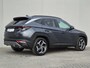 Hyundai Tucson 1.6 T-GDI PHEV Comfort Smart 4WD / SOH 97% / Dealer onderhouden / Fabrieksgarantie tot 06-2027 / 1.350 kg trekgewicht / Elektrische achterklep / Achteruitrijcamera / Stuur- & Stoelverwarming / Apple Carplay Android Auto / Adaptief cruise control /