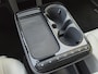 Hyundai Ioniq 5 Lounge AWD 84 kWh / SOH 99% / Fabrieksgarantie tot 02-2030 / CCS snelladen / Head Up Display / Warmtepomp / Trekgewicht 1600 kg / Elektrische achterklep / Stuur- Stoel & Achterbank verwarming / Rondomzicht camera / Bose Audio Systeem / Adaptief cruise control /