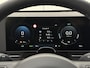 Hyundai Kona 1.6 GDI HEV Premium / Direct Leverbaar / Modeljaar 2026 / Navigatie / 18" LMV / Adaptieve Cruise Control / Parkeersensoren voor en achter / Stoelverkoeling / Stuurverwarming /