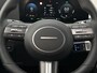 Hyundai Kona 1.6 GDI HEV Premium / Direct Leverbaar / Modeljaar 2026 / Navigatie / 18" LMV / Adaptieve Cruise Control / Parkeersensoren voor en achter / Stoelverkoeling / Stuurverwarming /