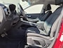 Hyundai Kona Electric EV Fashion Design 64 kWh / SOH 100% / CCS snelladen / Stoelverwarming / Krell Audio Systeem / Apple Carplay Android Auto / Draadloze telefoon lader / Achteruitrijcamera / Keyless Entry/Start / Parkeersensoren achter / Navigatie /
