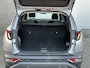 Hyundai Tucson 1.6 T-GDI HEV Comfort / Navigatie / Camera / Parkeersensoren v + a / Climate Control / 19 inch LMV / Telefoon / Dealer onderhouden auto.