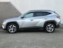 Hyundai Tucson 1.6 T-GDI HEV Comfort / Navigatie / Camera / Parkeersensoren v + a / Climate Control / 19 inch LMV / Telefoon / Dealer onderhouden auto.