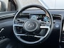 Hyundai Tucson 1.6 T-GDI HEV Comfort / Navigatie / Camera / Parkeersensoren v + a / Climate Control / 19 inch LMV / Telefoon / Dealer onderhouden auto.