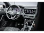 Volkswagen Polo 1.0 TSI 95pk R-Line Edition | Panoramadak | Matrix LED | Stoelverwarming | Achteruitrijcamera | Keyless | 17'' Velgen