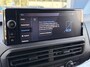 Peugeot Expert 2.0 BlueHDi 145 L2 Navigatie | Trekhaak | Parkeercamera | Apple Carplay & Android Auto | Cruise Control | Climate Control | Digitale Binnenspiegel | 3-zits