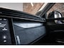 Lynk & Co 01 | Panoramadak | Trekhaak | Verwarmbare voorstoelen | 360° Parkeer camera | Adaptieve cruise control | Apple carplay/Android auto | Keyless Entree | Electrische bedienbare voorstoelen |