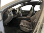 Volvo XC60 2.0 T6 Plug-in hybrid AWD Ultra Black Edition | SOH 100% | Trekhaak | Panoramadak | 360° camera