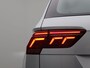 Volkswagen Tiguan 1.4 TSI eHybrid Elegance 245PK DSG Trekhaak, Achteruitrijcamera, Matrix-led, Side Assist, Verkeerstekenherkenning, Stoel & Stuurverwarming,